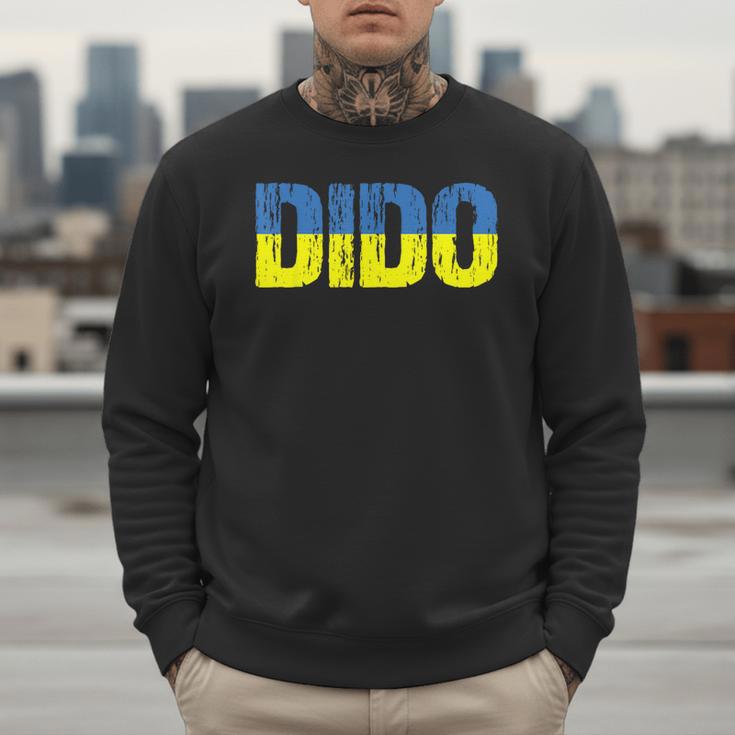 Ukrainian Dido Grandfather Dad Ukraine Flag Distressed Men Sweatshirt