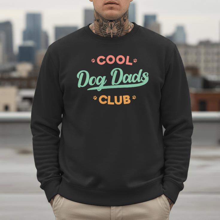 Vintage Cool Dog Dads Club Father's Day Dog Lover Men Sweatshirt