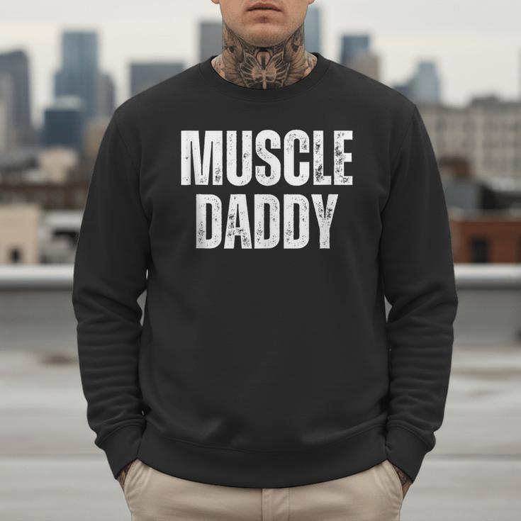 Vintage Muscle Daddy Weightlifter Dad Cool Father Workout Men Sweatshirt