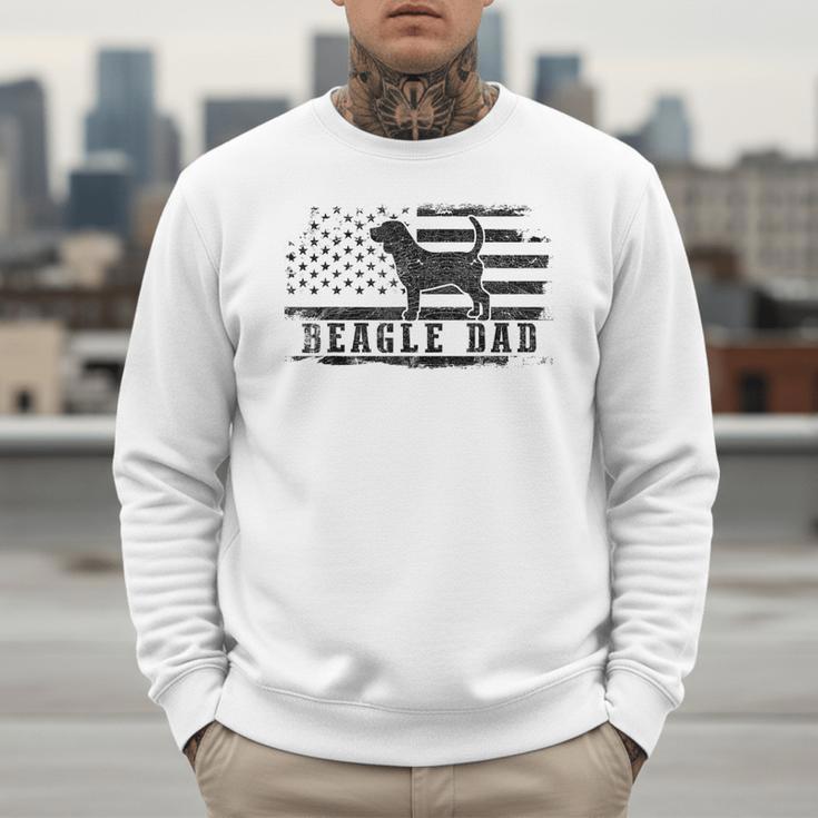 Beagle Dad Distressed American Flag Patriotic Dog Men Sweatshirt
