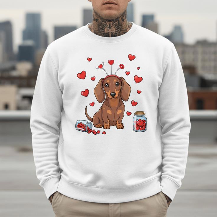 Cute Dachshund Valentine's Day Heart Love Dog Mom Dog Dad Men Sweatshirt