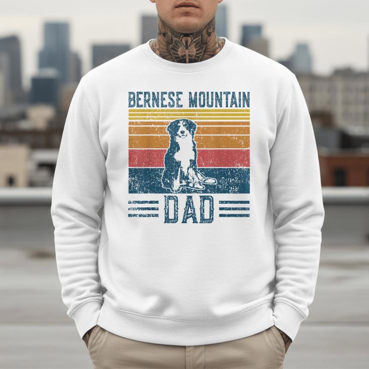 Dog Berner Dad Vintage Bernese Mountain Dad Men Sweatshirt