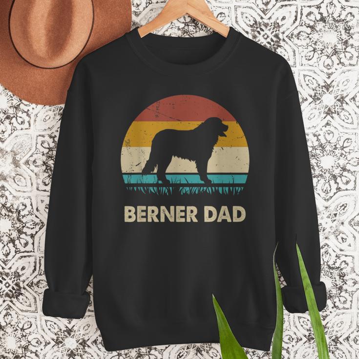 Berner Dad For Men Bernese Mountain Dog Vintage Dad Men Sweatshirt