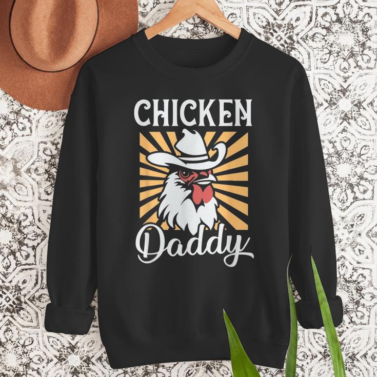 Chicken Daddy Vintage Poultry Farmer Fathers Day Men Sweatshirt