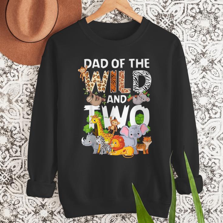 Dad Of The Wild Two Zoo 2nd Birthday Safari Jungle Animal Men Sweatshirt