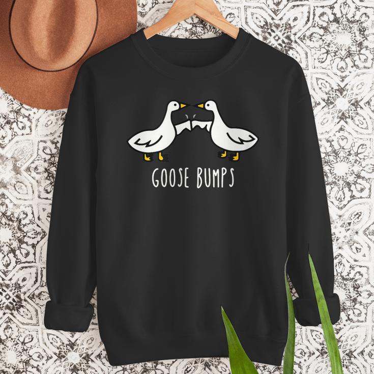 Goose Bumps Humorous Pun For Dad Joke Lover Men Sweatshirt