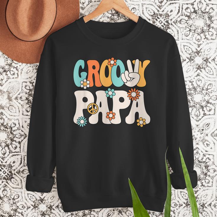 Groovy Papa Dad Retro Hippie 60s 70s Party Outfit Men Men Sweatshirt