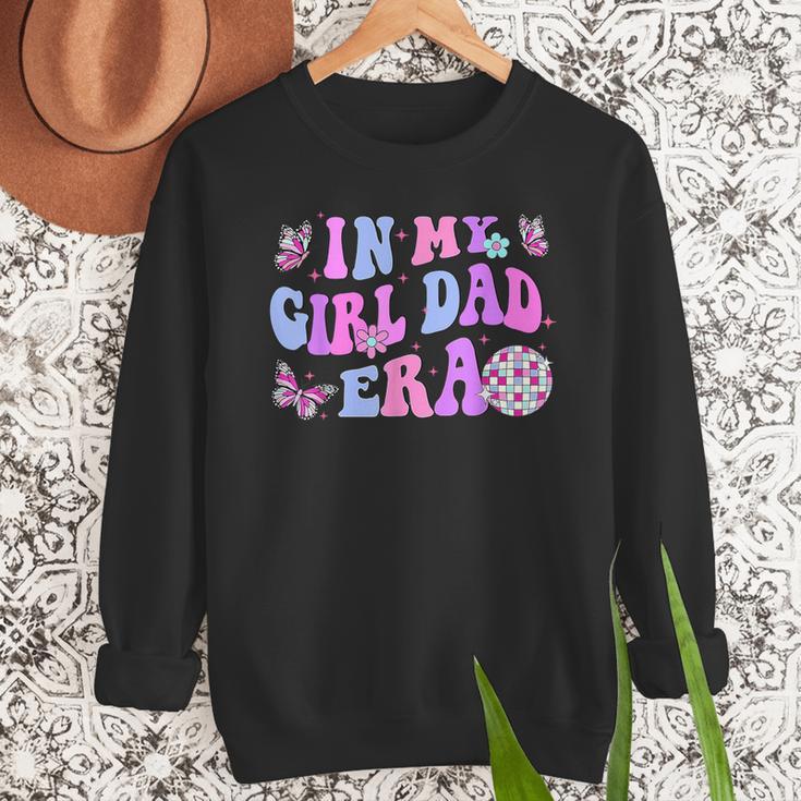 Groovy Retro In My Girl Dad Era Daddy Fathers Day Men Sweatshirt