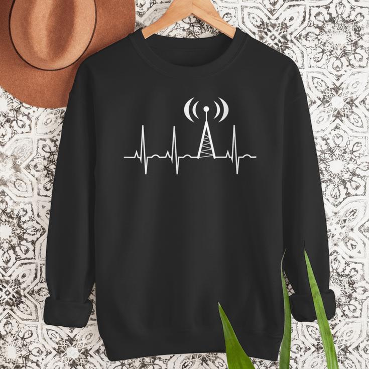 HAM Radio For Dad Ham Radio Operator Heartbeat Men Sweatshirt