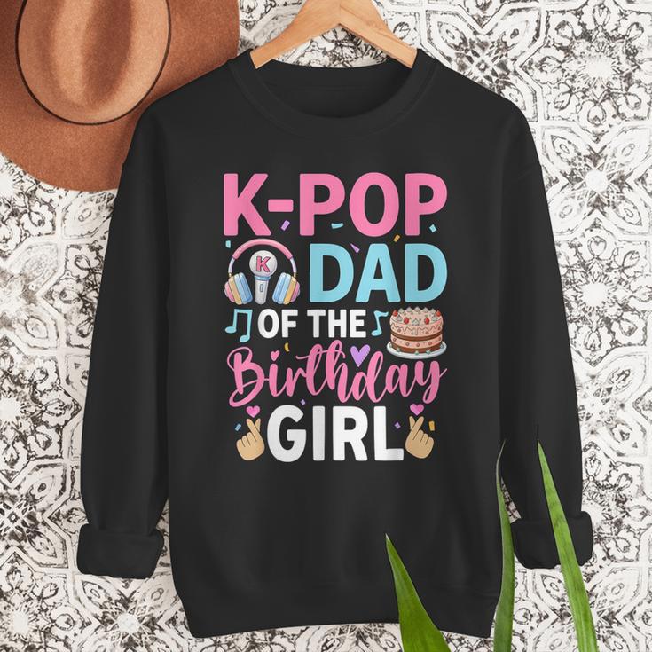 K-Pop Dad Of The Birthday Girl Men Sweatshirt