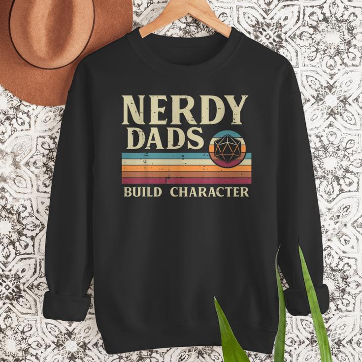 Nerdy Dads Build Character Retro Fathers Day Daddy Papa Men Men Sweatshirt