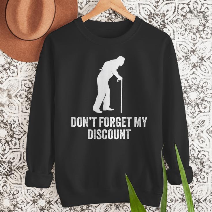 Old Man Gag Old Person Older People Men Dad Birthday Men Sweatshirt