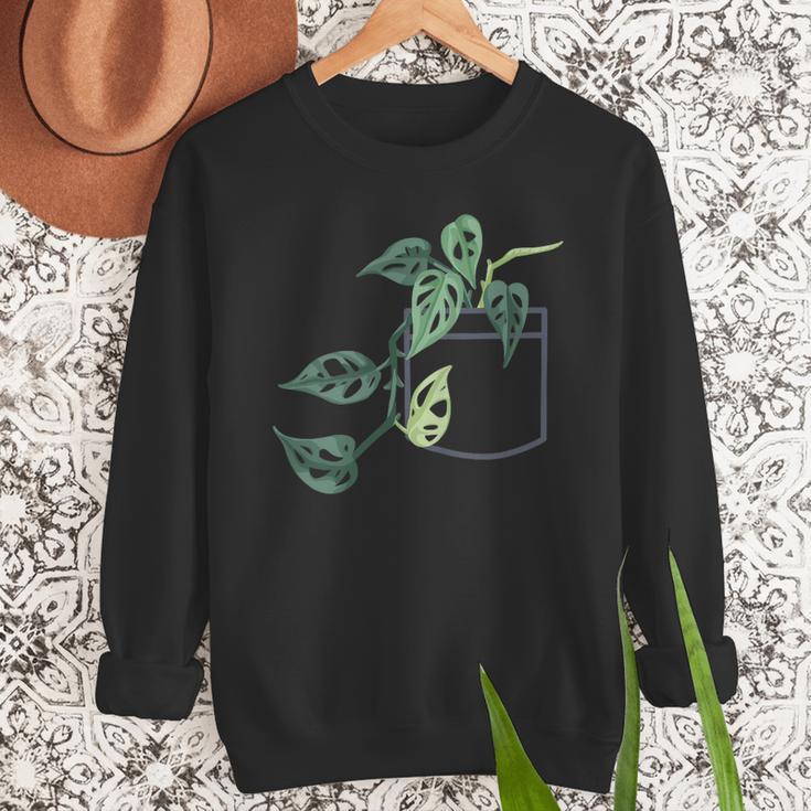 Plant Dad Plant Mom Grow Monstera Adansonii Urban Gardener Men Sweatshirt