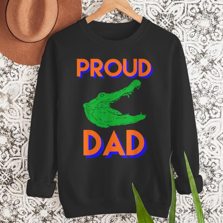 Proud Dad Of A Gator Unique Idea For Fathers Day Men Sweatshirt
