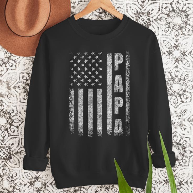 Proud Papa Fathers Day 2025 Dad America USA Flag Men Sweatshirt