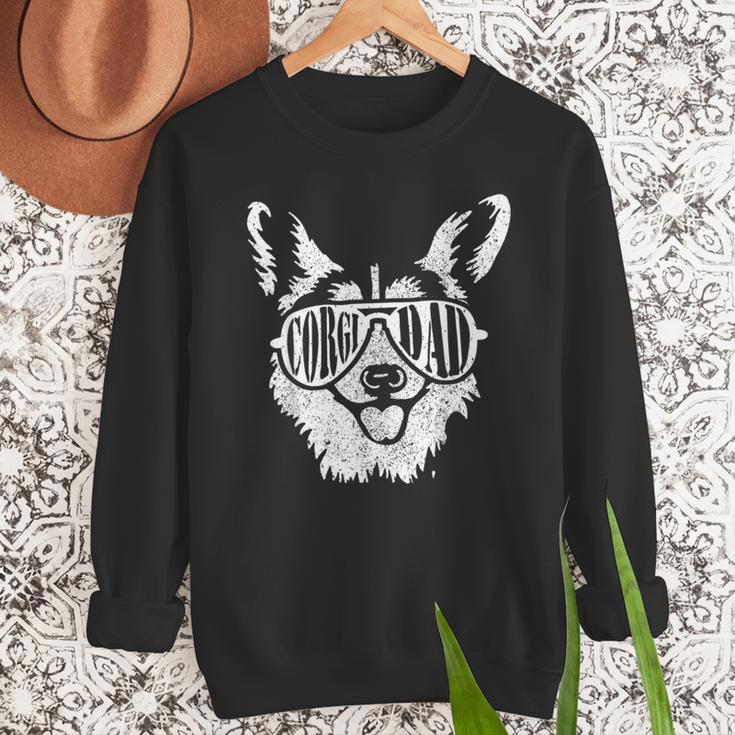 Retro Corgi Dad Dog Owner Pet Welsh Corgi Fathers Day Men Sweatshirt