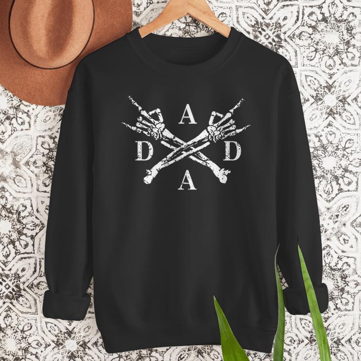 Retro Pocket Dada Daddy Papa Fathers Day Skeleton Men Sweatshirt