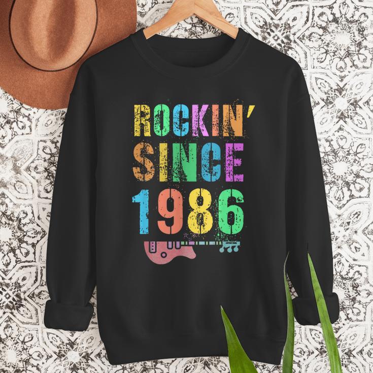 Rockin' Since 1986 Vintage Rockstar 40th Birthday Mom Dad 40 Men Sweatshirt