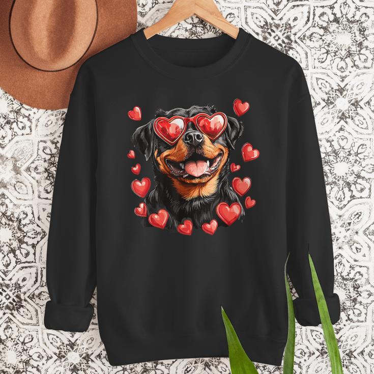 Rottweiler Heart Glasses Cute Rottie Dog Lover Mom Dad Kids Men Sweatshirt