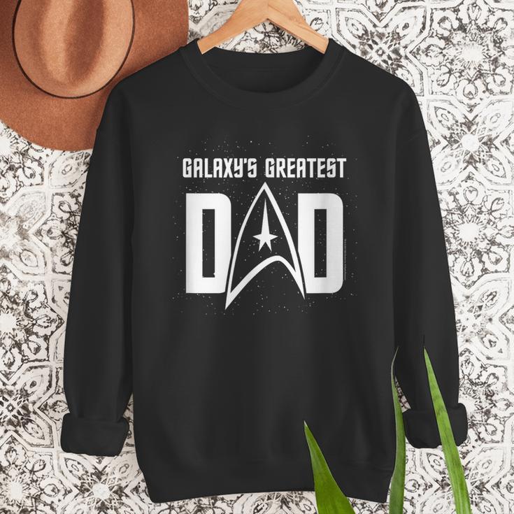 Star Trek Father's Day Galaxy's Greatest Dad Badge Men Sweatshirt