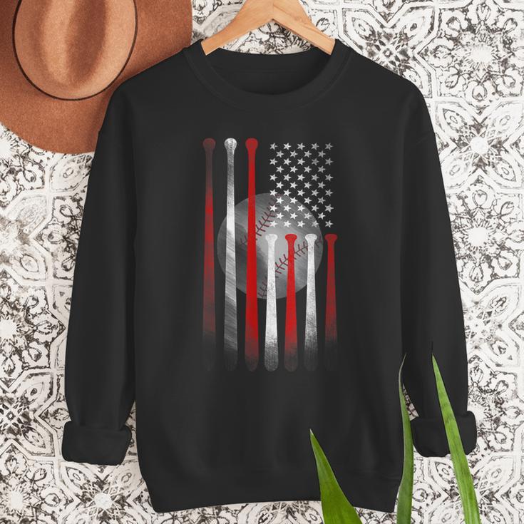 Vintage Baseball American Flag Classic Fit Tee For Dad And Mom Men Sweatshirt