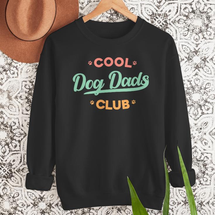 Vintage Cool Dog Dads Club Father's Day Dog Lover Men Sweatshirt