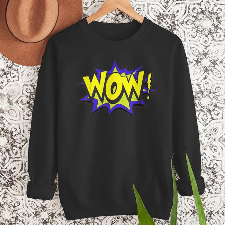 WowShirt WOW Dad Mom Men Women Boys Girls Tee Men Sweatshirt