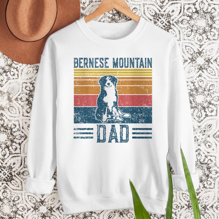 Dog Berner Dad Vintage Bernese Mountain Dad Men Sweatshirt