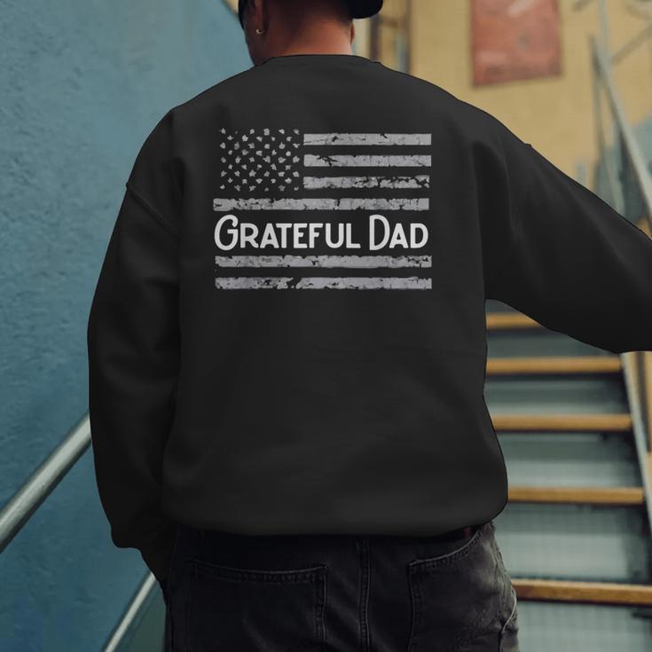 Grateful Dad Father's Day Papa Daddy Best Dad Men's Sweatshirt Back Print