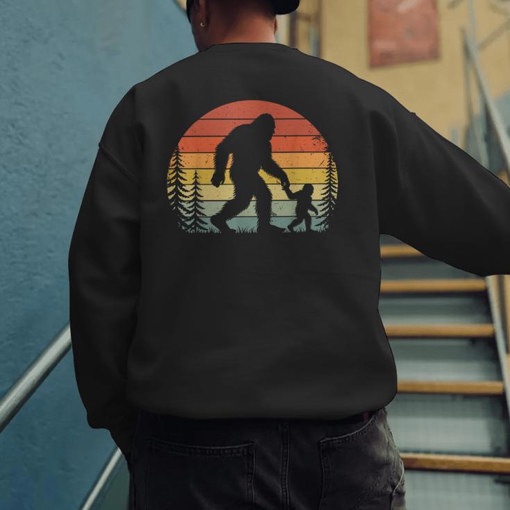 Retro Vintage Bigfoot Dad Fathers Day Father Son Matching Men's Sweatshirt Back Print
