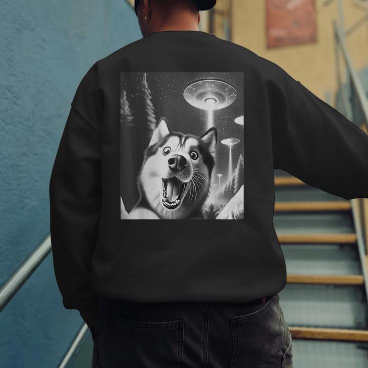 Siberian Husky Alien UFO Taking a Selfie Dog Mom Dad Men's Sweatshirt Back Print Siberian Husky Alien UFO Taking a Selfie Dog Mom Dad Men's Sweatshirt Back Print