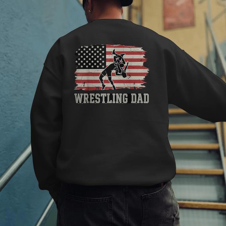 Wrestling Dad US Flag Fathers Day Retro Wrestling Fans Men's Sweatshirt Back Print