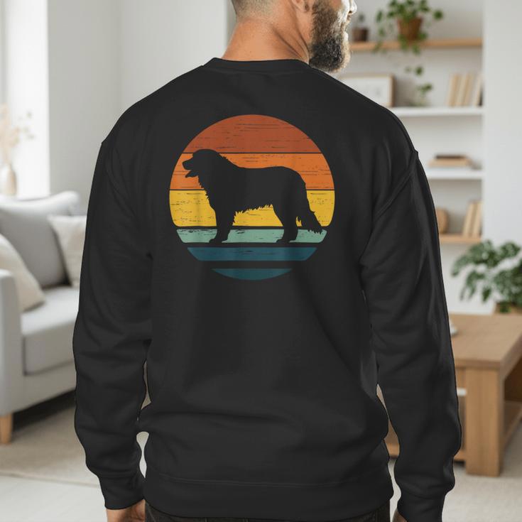 Golden Mountain Vintage Retro Mum Dad Dog Men Women Kids Men's Sweatshirt Back Print