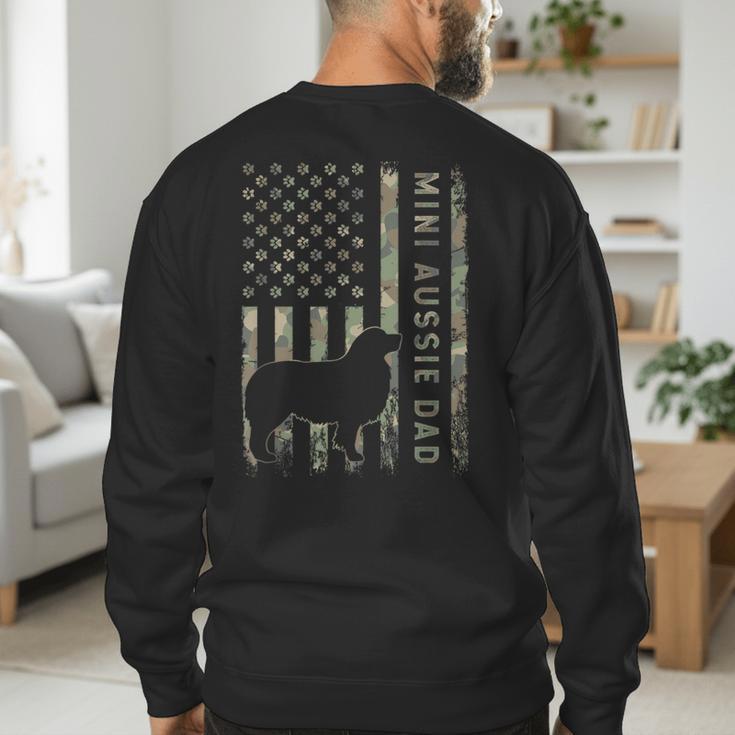 Mini Aussie Dad Australian Shepherd Dog Camo USA Flag Men's Sweatshirt Back Print