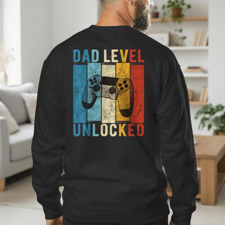 Pregnancy Announcement Dad Level Unlocked New Daddy Father Men's Sweatshirt Back Print