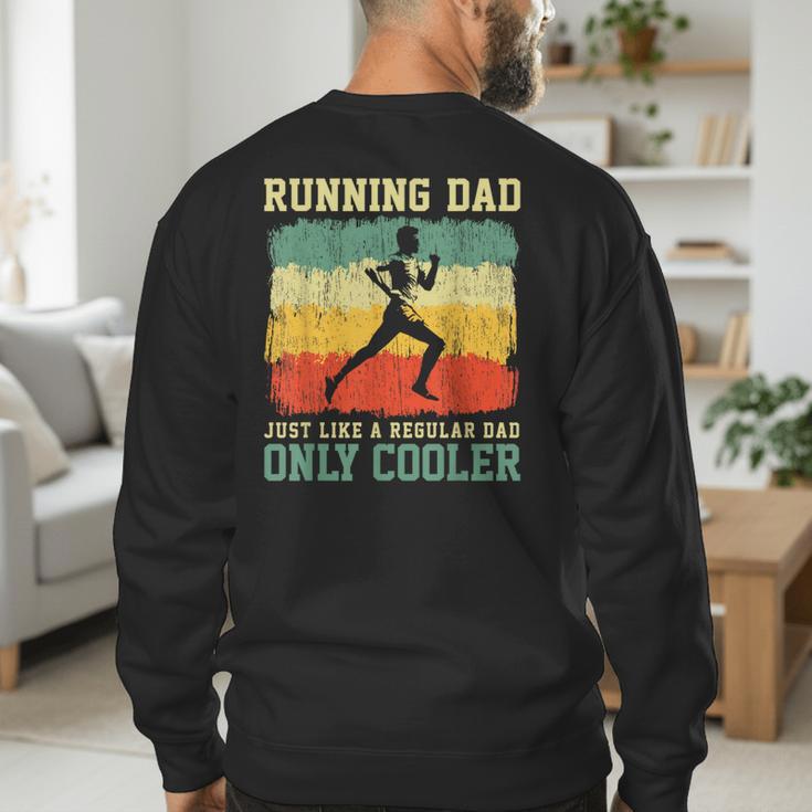Retro Running Dad Runner Marathon Athlete Humor Outfit Men's Sweatshirt Back Print