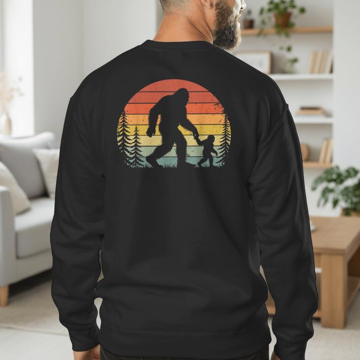 Retro Vintage Bigfoot Dad Fathers Day Father Son Matching Men's Sweatshirt Back Print