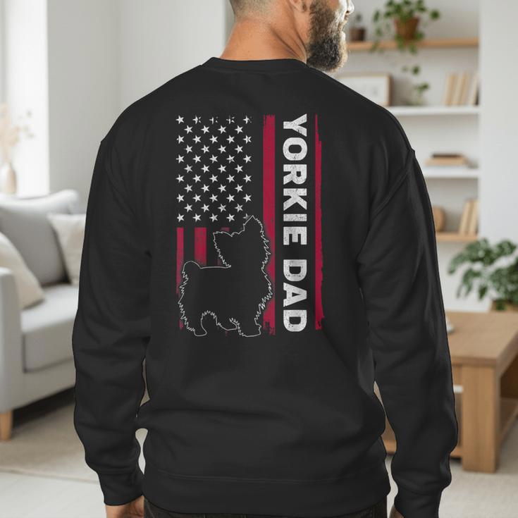 Yorkie Dog Vintage US American Flag Yorkie Dad Fathers Day Men's Sweatshirt Back Print