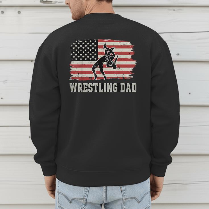 Wrestling Dad US Flag Fathers Day Retro Wrestling Fans Men's Sweatshirt Back Print