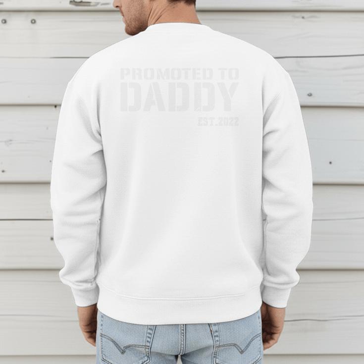 Promoted To Daddy 2022 First Time Fathers New Dad Men's Sweatshirt Back Print