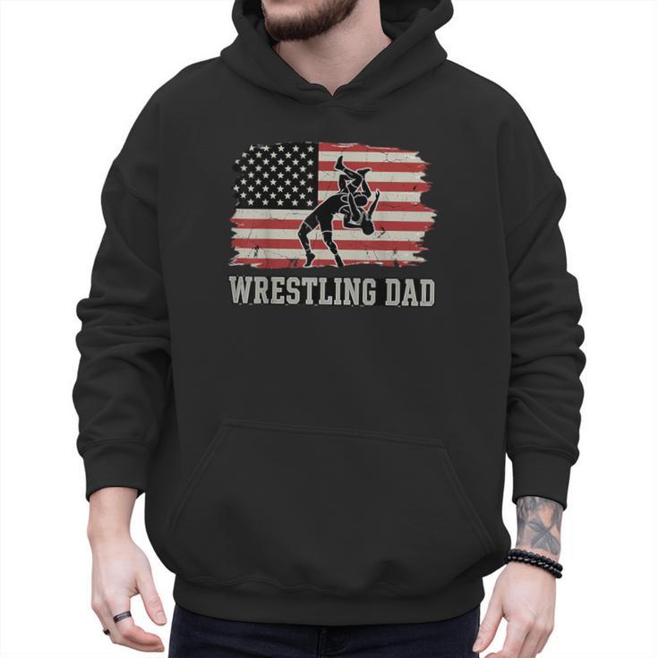Wrestling Dad US Flag Fathers Day Retro Wrestling Fans Men Hoodie