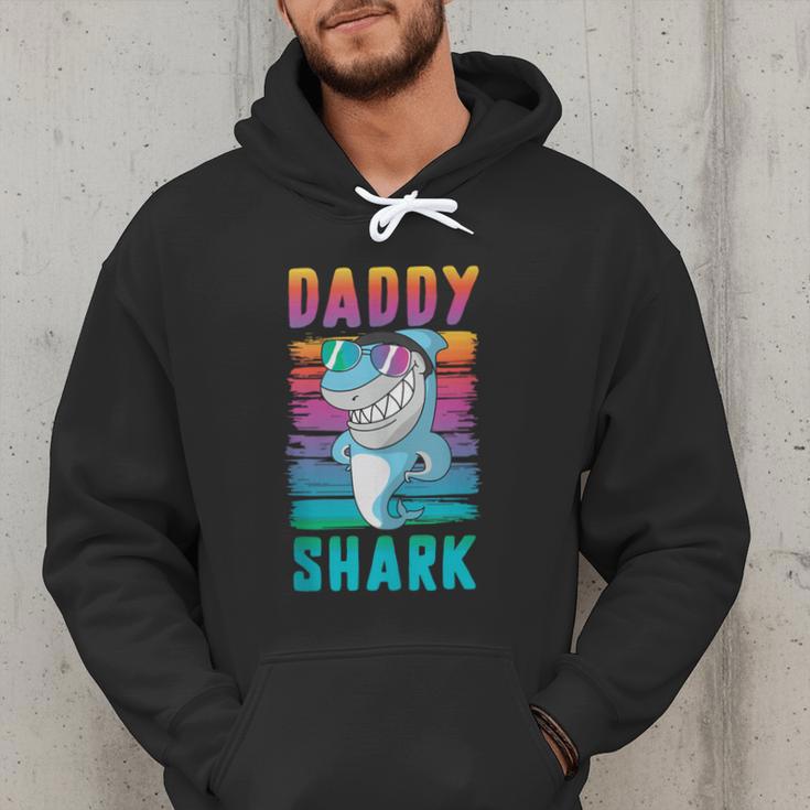 Daddy Shark Retro Vintage Dad Men Hoodie Daddy Shark Retro Vintage Dad Men Hoodie