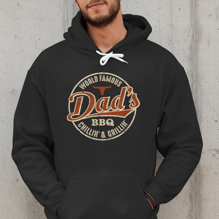 Dad's BBQ Chilling And Grilling Vintage Men Hoodie