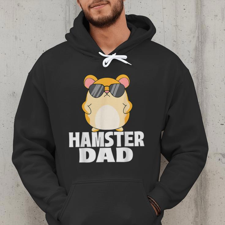 Hamster Dad Father's Day Animal Whisperer Rodent Lover Men Hoodie