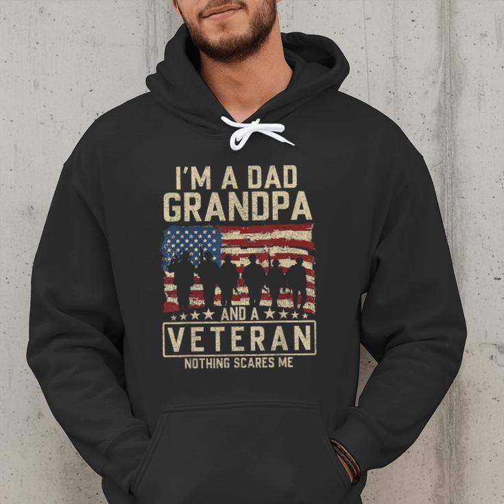 I'm A Dad Grandpa And Veteran Patriotic US Flag Veterans Day Men Hoodie