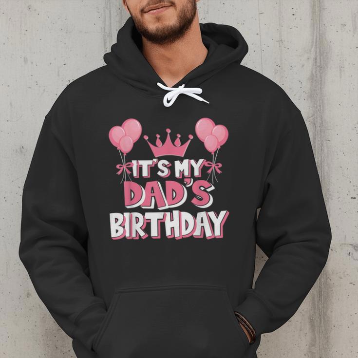 It's My Dad's Birthday Celebration Small Men Hoodie