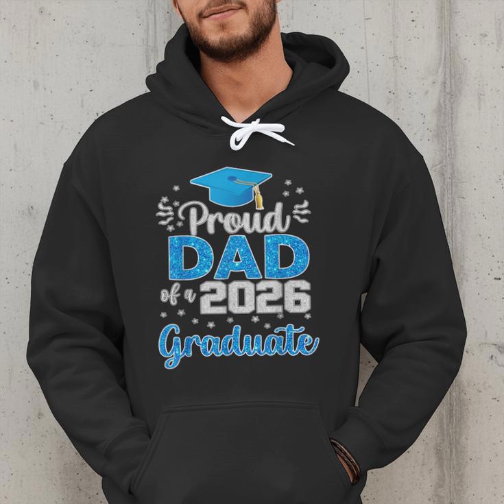 Proud Dad Of a Class Of 2026 Graduate Senior 2026 Men Hoodie