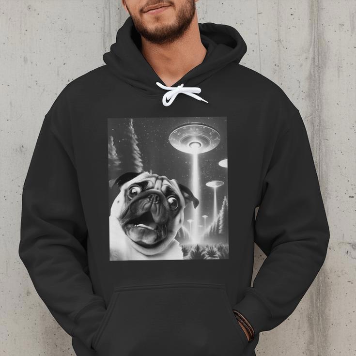Pug Alien UFO Taking a Selfie Dog Mom Dad Men Hoodie