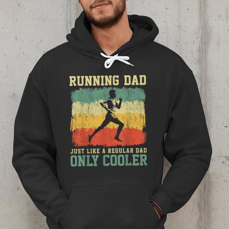 Retro Running Dad Runner Marathon Athlete Humor Outfit Men Hoodie