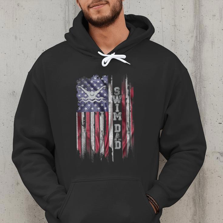Vintage USA Flag Proud Swimming Dad Swim Swimmer Silhouette Men Hoodie
